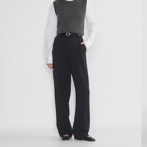 Black Aritzia effortless pant